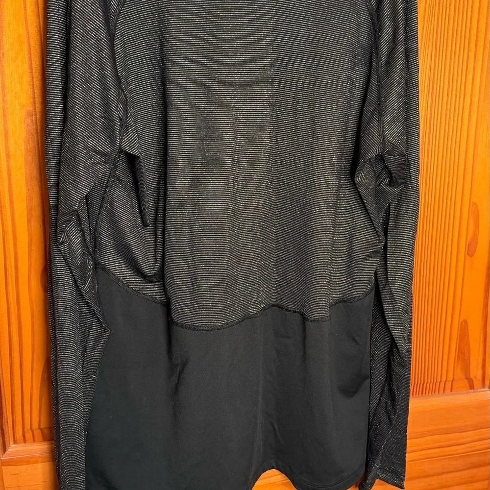 NIKE DRI FIT MOCK TURTLENECK XXL GOLD/BLACK TOP